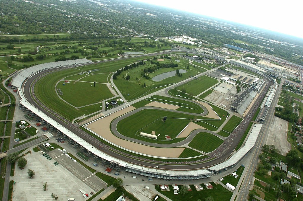 Indy Mini-Marathon 2010 236.jpg